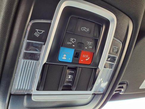 Used 2025 RAM 1500 Big Horn AWD/4WD image 19