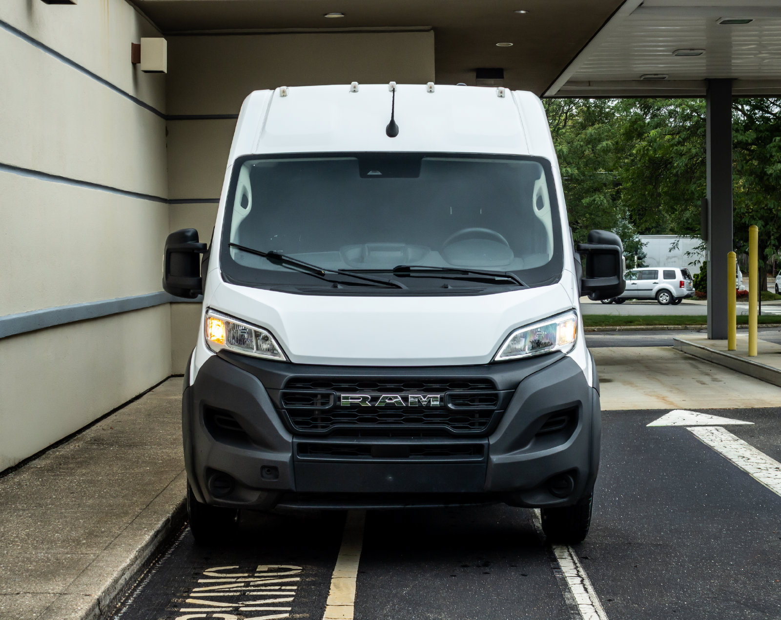 Used 2023 RAM ProMaster 2500 FWD image 2