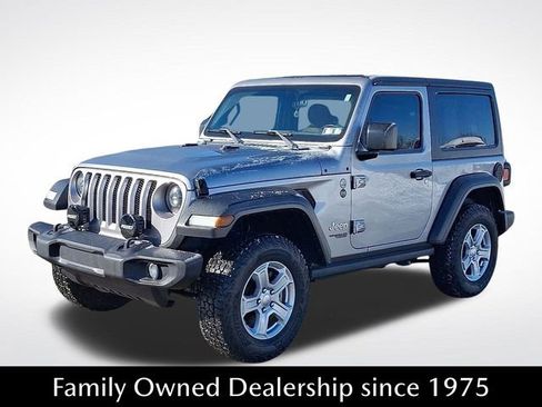 Used 2020 Jeep Wrangler Sport image 3