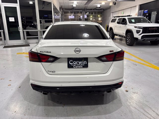 Used 2023 Nissan Altima 2.5 SR FWD image 7