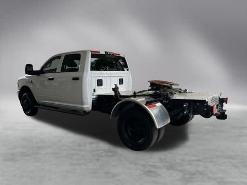 Used 2025 RAM 3500 Tradesman AWD/4WD image 4