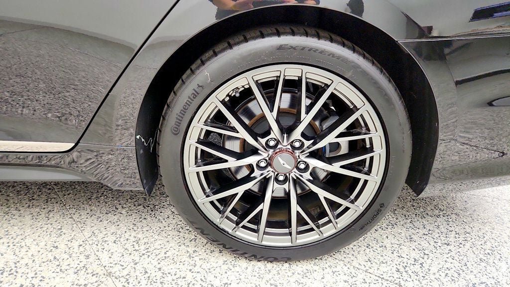 Used 2018 Genesis G80 3.3T Sport RWD image 9