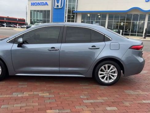 Used 2023 Toyota Corolla XLE image 8