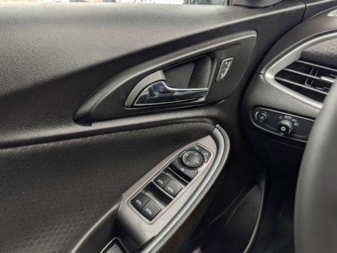 Used 2024 Chevrolet Malibu RS image 19