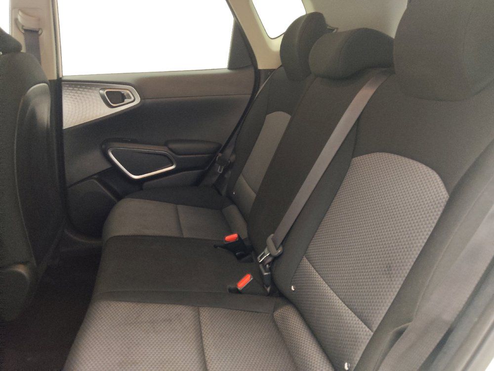 Used 2020 Kia Soul LX FWD image 18