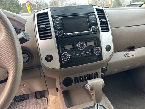 Used 2016 Nissan Frontier SV w/ SV Value Truck Package image 3