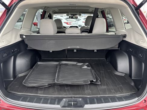 Used 2020 Subaru Forester Premium image 6