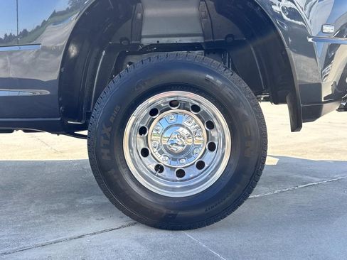 New 2026 RAM 3500 Laramie w/ Towing Technology Group AWD/4WD image 9