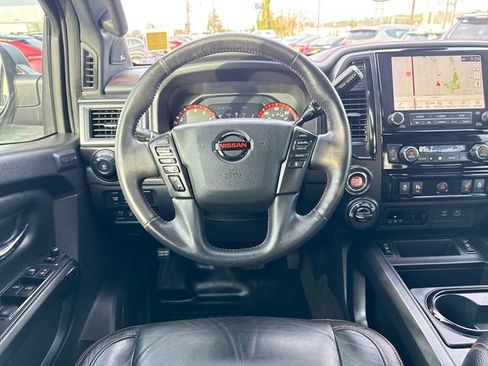 Used 2021 Nissan Titan PRO-4X w/ Pro-4x Convenience Package image 21