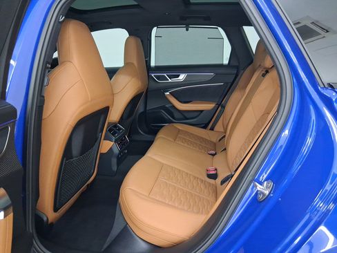 Used 2025 Audi RS 6 performance image 12