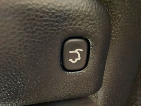 Certified 2024 Dodge Durango GT image 28