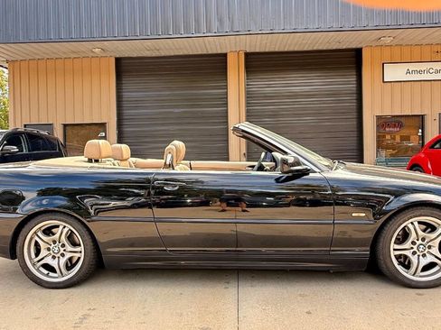 Used 2003 BMW 330Ci Convertible image 16