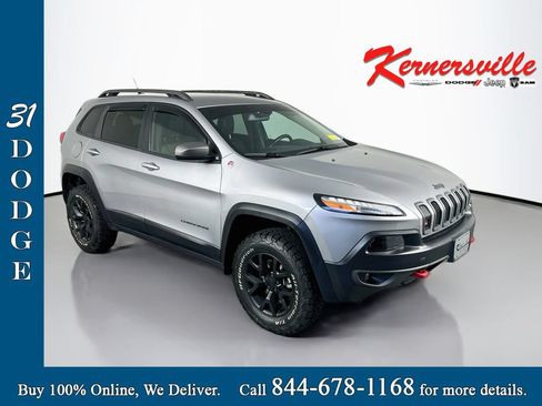 Used 2015 Jeep Cherokee Trailhawk w/ Leather Interior Group AWD/4WD image 1
