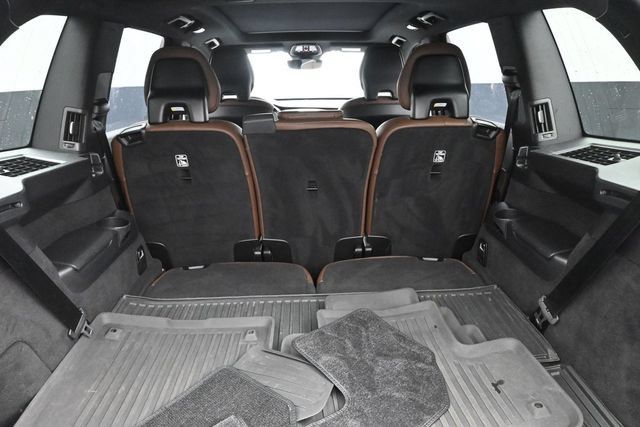 Used 2024 Volvo XC90 B5 Plus w/ Protection Package AWD/4WD image 29