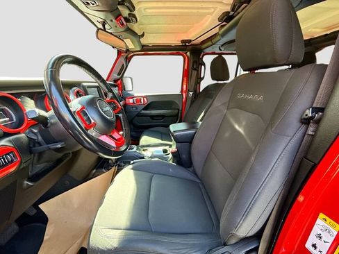 Used 2019 Jeep Wrangler Unlimited Sahara image 20