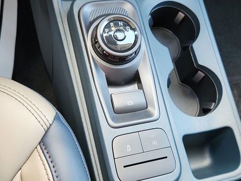 New 2025 Ford Maverick Lariat w/ 4K Tow Package image 24