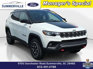 Used 2025 Jeep Compass Trailhawk AWD/4WD 360° Tour