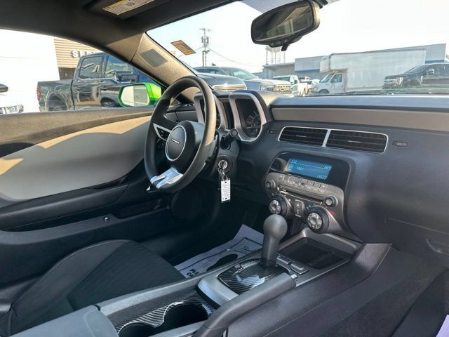 Used 2011 Chevrolet Camaro LS RWD image 11