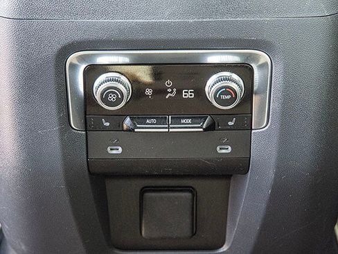 Used 2021 GMC Yukon Denali w/ Denali Premium Package AWD/4WD image 25