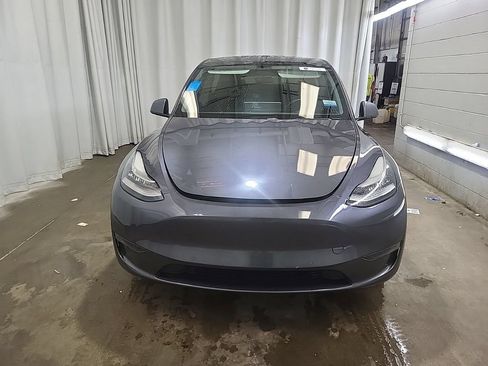 Used 2020 Tesla Model Y Long Range AWD/4WD image 2