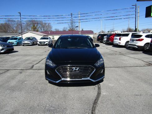 Used 2019 Hyundai Sonata SE image 2