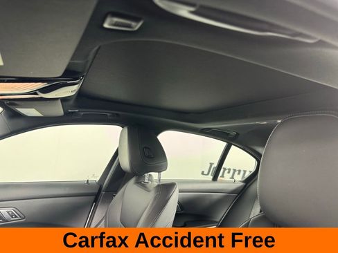 Used 2023 BMW 330i Sedan w/ Premium Package image 3