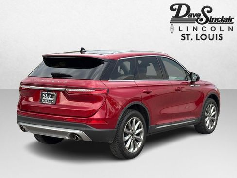 Used 2022 Lincoln Corsair FWD w/ Premium Package image 3