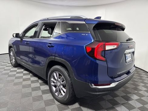 Used 2023 GMC Terrain SLT image 6