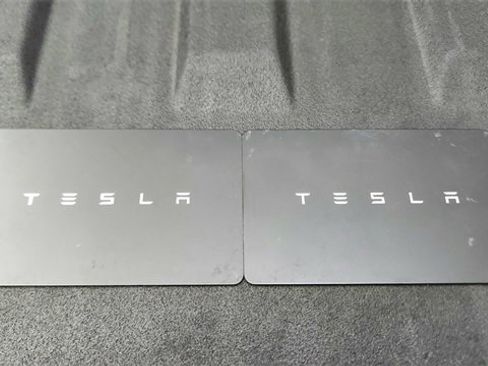 Used 2024 Tesla Cybertruck AWD Crew Cab image 56