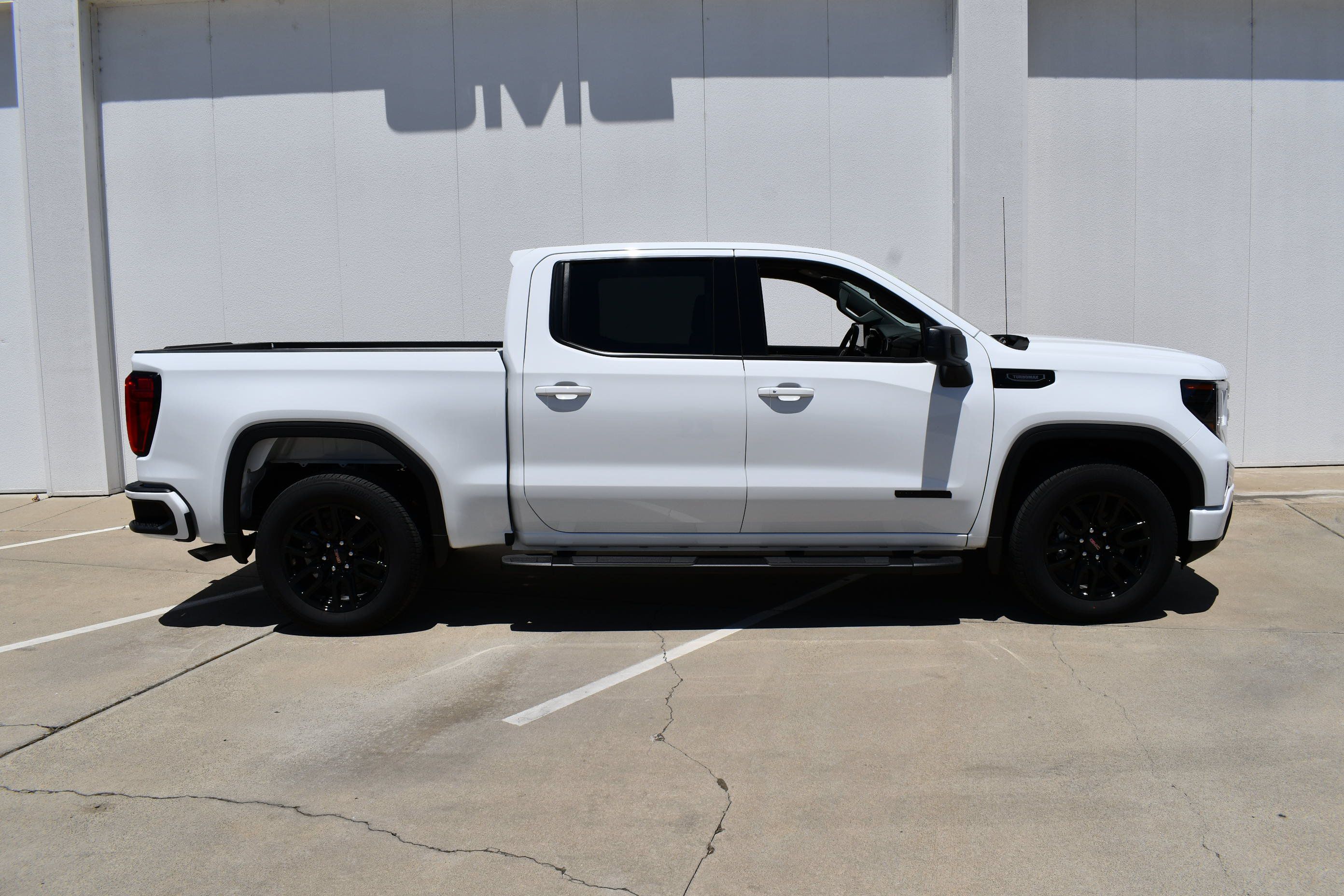 Used 2026 GMC Sierra 1500 Elevation w/ LPO, Elevation Black Package RWD image 7