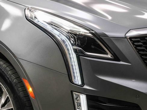 Used 2022 Cadillac XT5 Premium Luxury FWD image 14