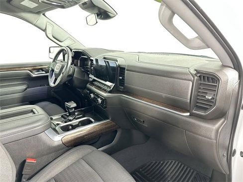 Used 2022 GMC Sierra 1500 Elevation image 29