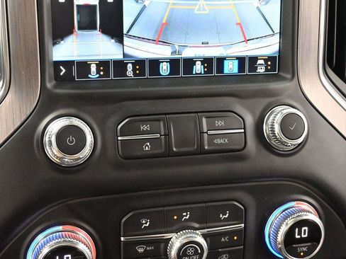 Used 2020 GMC Sierra 1500 Denali w/ Denali Ultimate Package AWD/4WD image 22