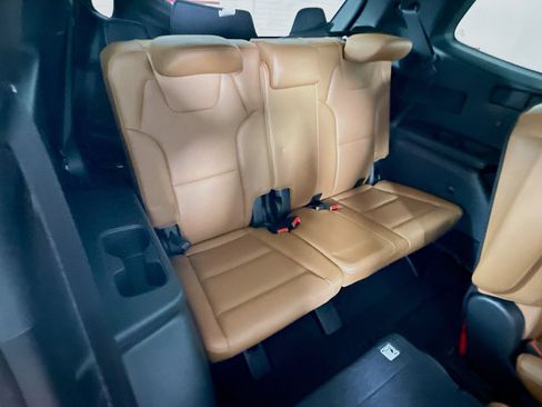 Used 2023 Kia Telluride SX Prestige X-Pro AWD/4WD image 34
