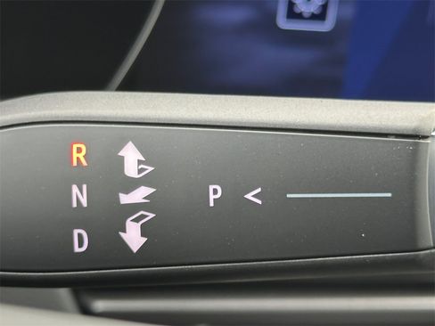 New 2026 Chevrolet Equinox EV RS image 18