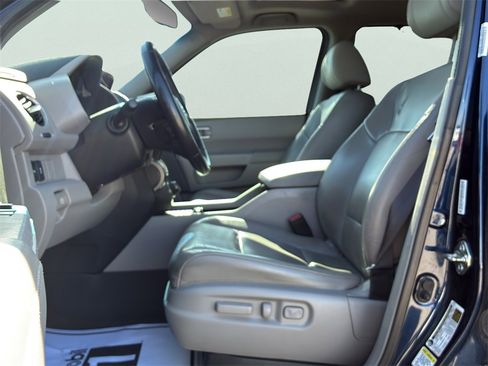 Used 2015 Honda Pilot Touring image 22