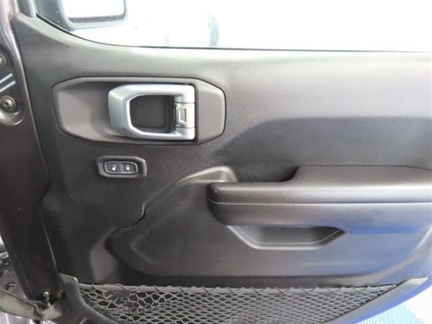 Used 2020 Jeep Wrangler Unlimited Sport S image 31