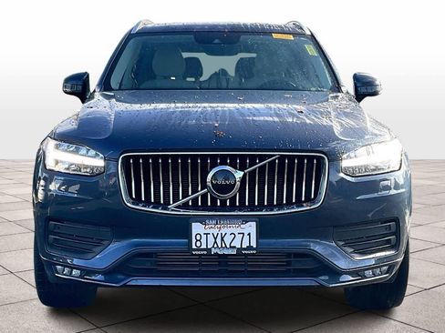 Used 2021 Volvo XC90 T5 Momentum w/ Protection Package Premier image 3