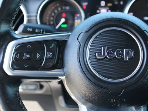 Used 2021 Jeep Wrangler Unlimited Sahara w/ Cold Weather Group AWD/4WD image 19