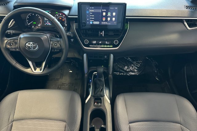 Certified 2024 Toyota Corolla Cross AWD Hybrid w/ Moonroof Package image 17