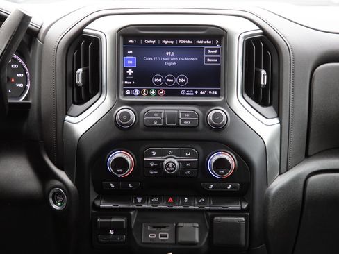 Used 2022 Chevrolet Silverado 2500 LTZ w/ Gooseneck/5TH Wheel Package image 20