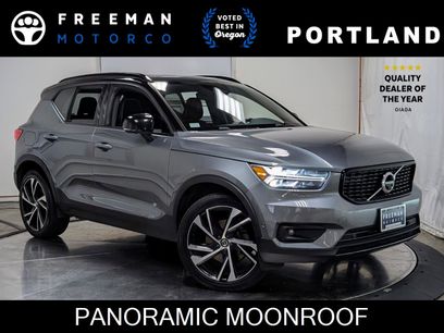Used 2019 Volvo XC40 T5 R-Design