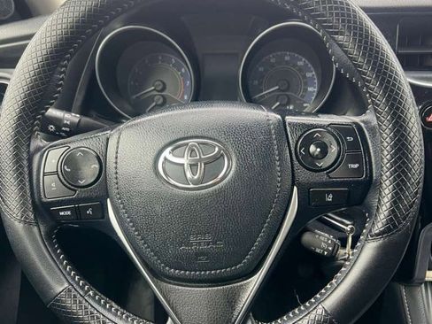 Used 2018 Toyota Corolla iM w/ Carpet Mat Package (TMS) image 26