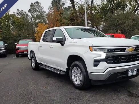 New 2026 Chevrolet Silverado 1500 LT image 3