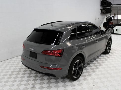 Used 2019 Audi SQ5 Premium Plus w/ Premium Plus Package image 3