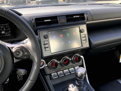 New 2025 Toyota GR86 Premium image 6