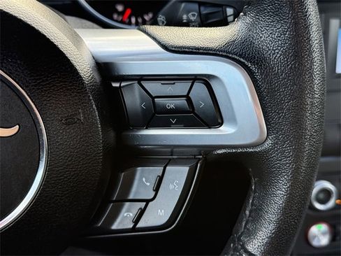 Certified 2022 Ford Mustang Coupe image 18