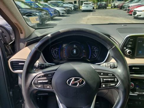 Used 2019 Hyundai Santa Fe Limited AWD/4WD image 18