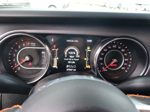 Used 2022 Jeep Gladiator Mojave AWD/4WD image 17