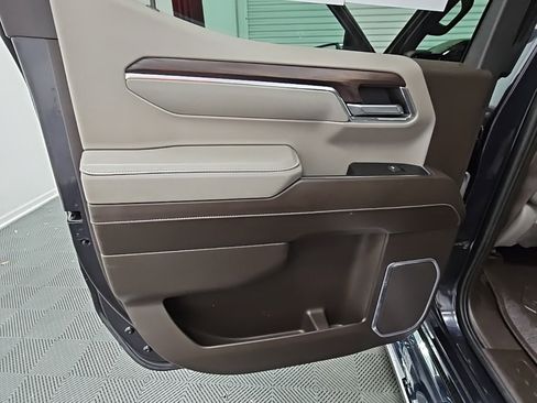 Used 2023 GMC Sierra 1500 SLT w/ SLT Premium Package image 36